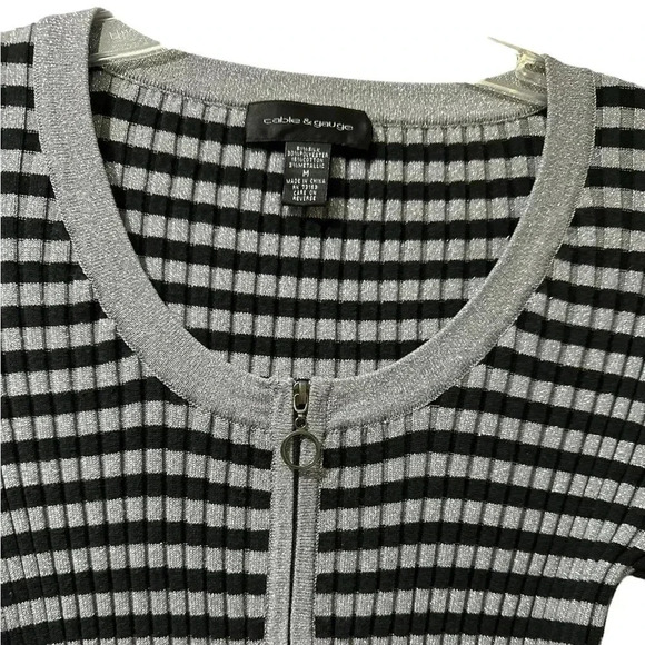 Cable & Gauge sweater - Picture 5 of 9